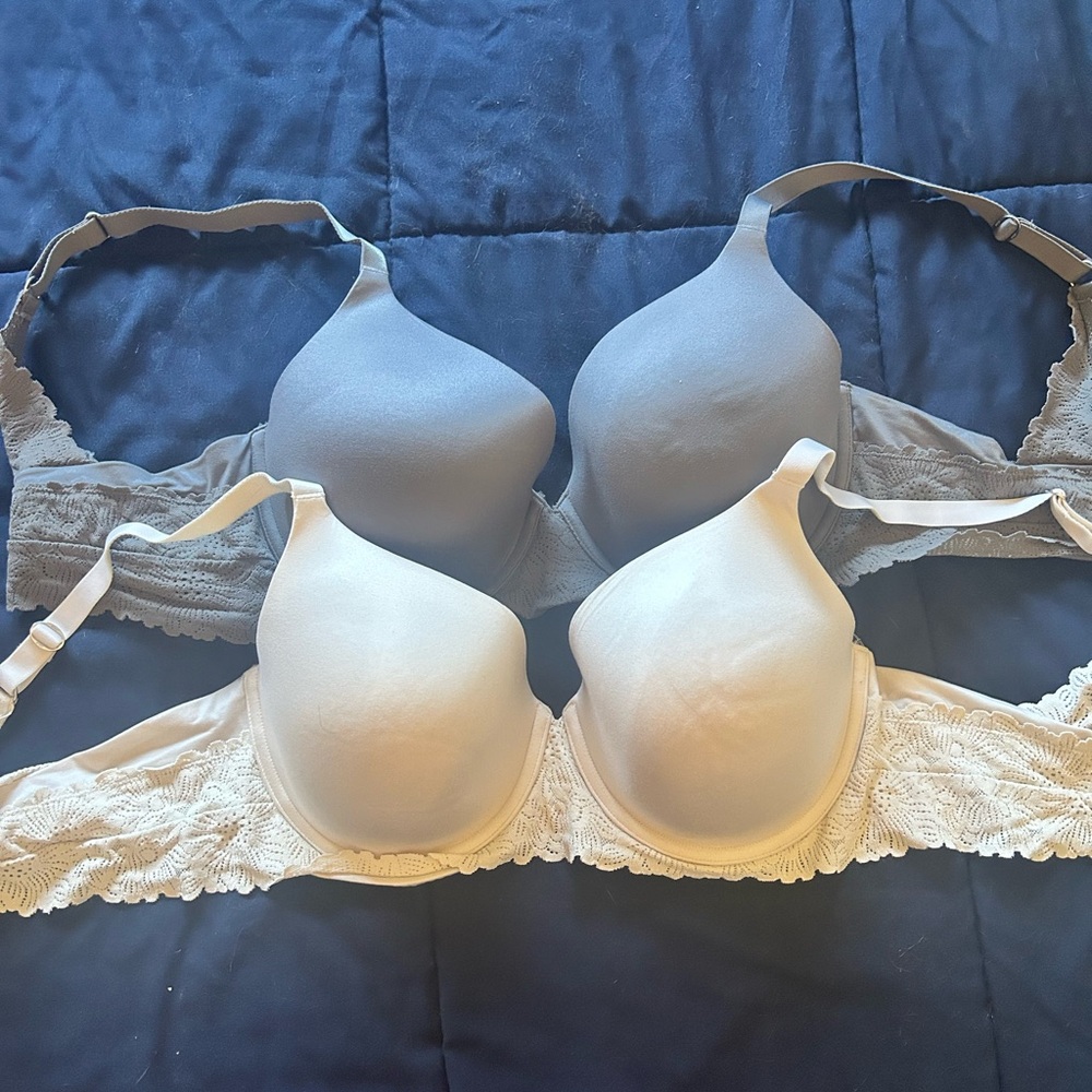 Aerie Seamless Molded Underwire “Sunnie” Bras in Gray and Cream